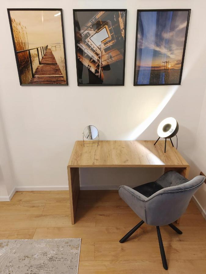 Square 16 Apartman - Absolutely Central Location With Self Check In ソンバトヘイ エクステリア 写真